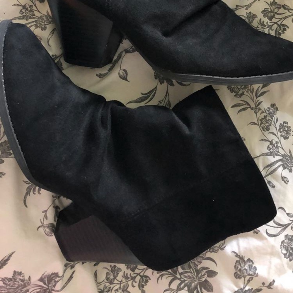 size 9 slouch ankle bootie